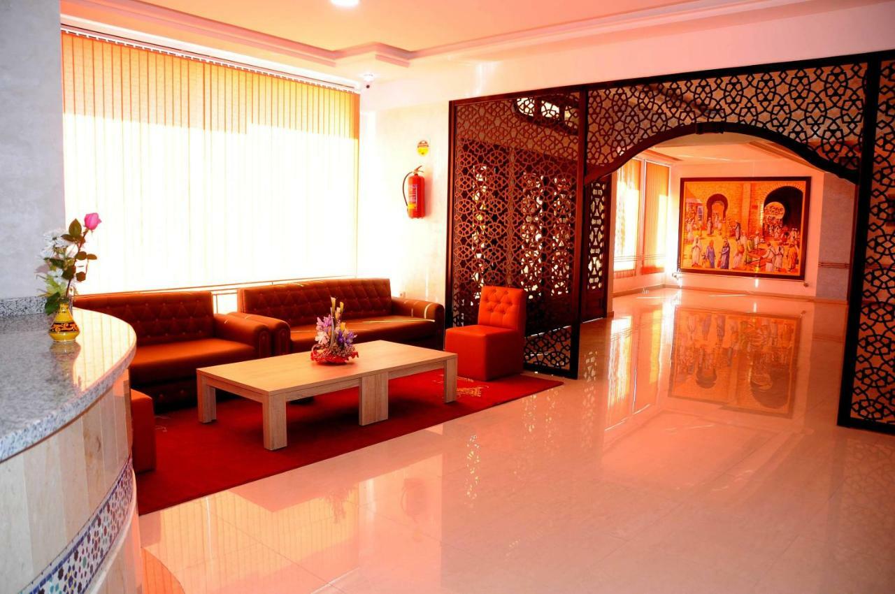 Hotel Al Madina Safi Luaran gambar