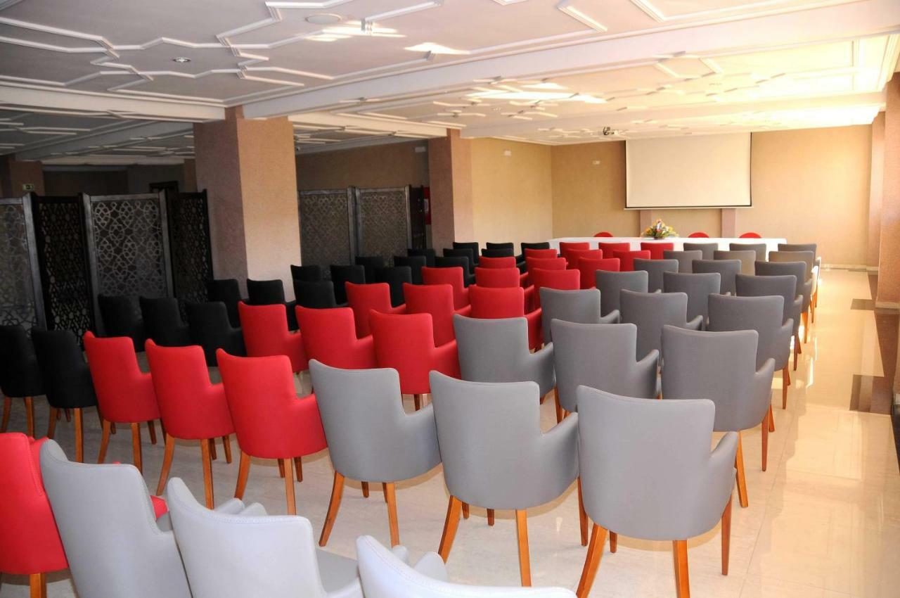 Hotel Al Madina Safi Luaran gambar