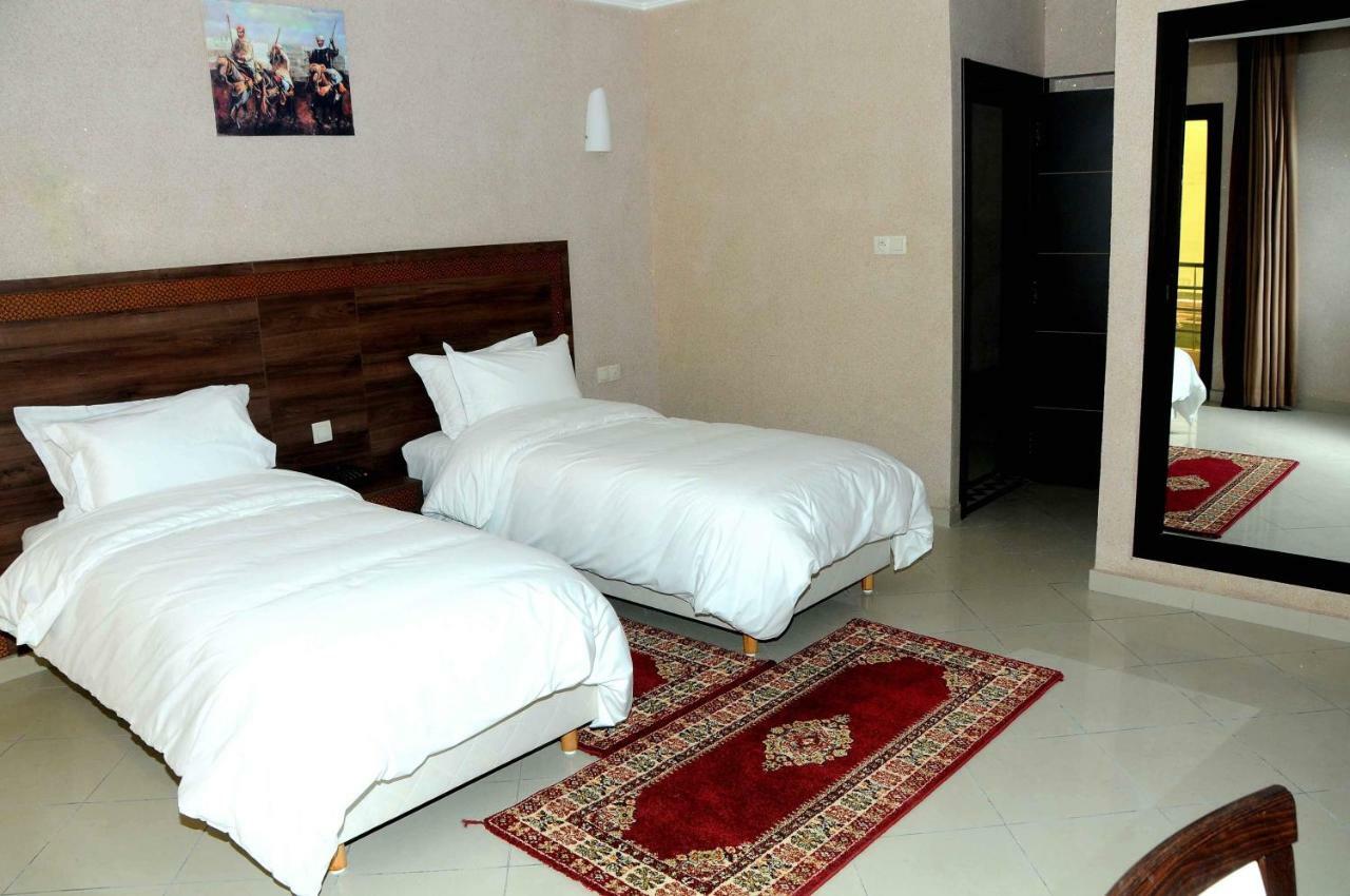 Hotel Al Madina Safi Luaran gambar